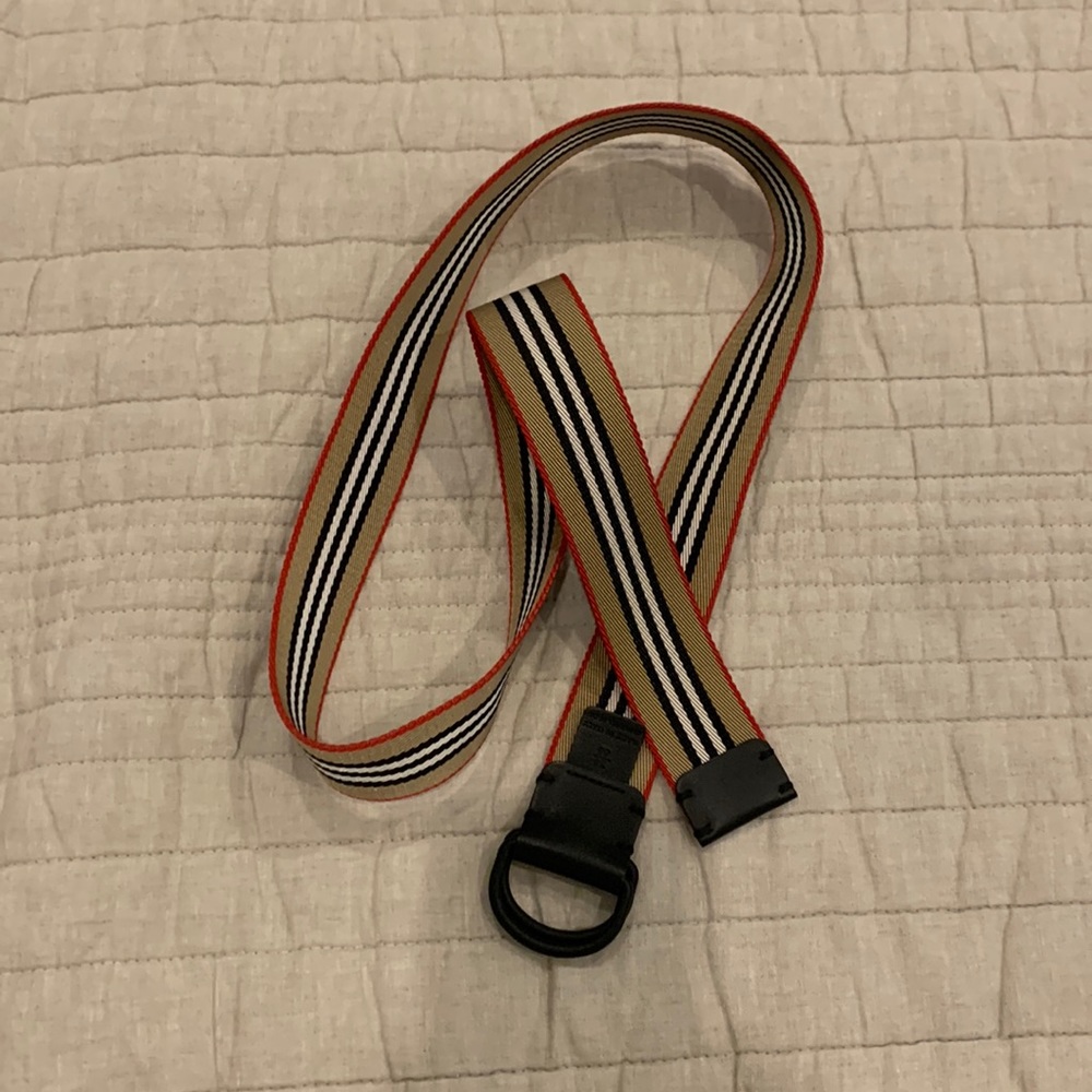 Burberry belt